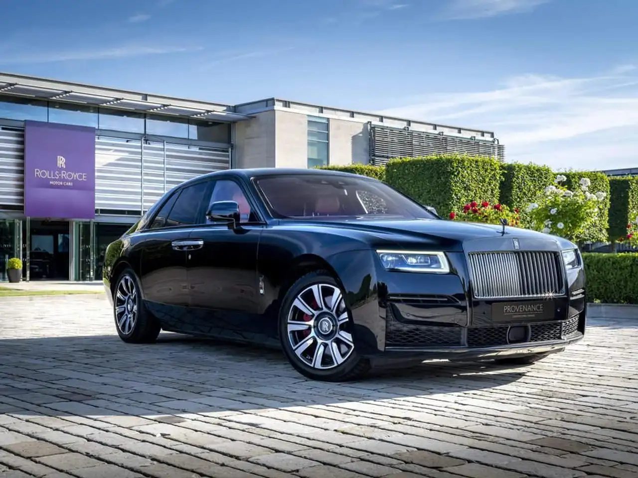 Rolls-Royce Ghost kürzlich verwendet, Black Badge Ghost