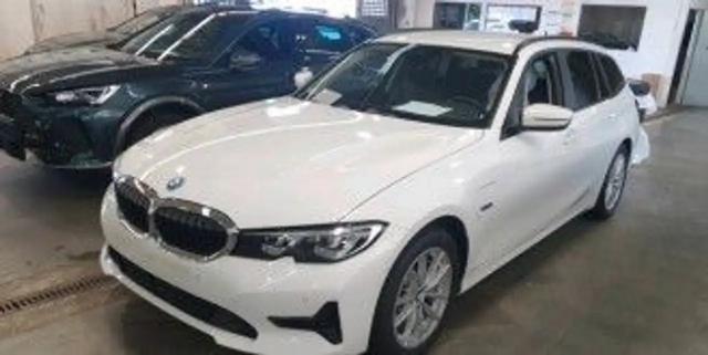 BMW, 330, e T Advantage*LUXUS*LED*SPORT*ACC*TOP