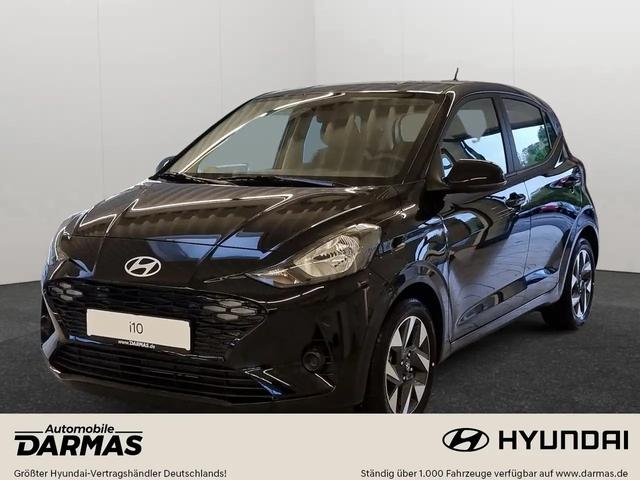 i10, NEUES Modell MY25 1.0 Trend Klimaaut. Navi